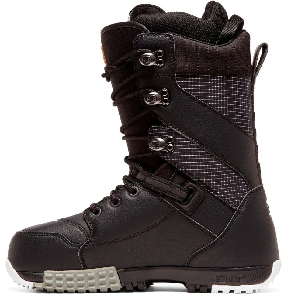 DC Mutiny Snowboard Boots