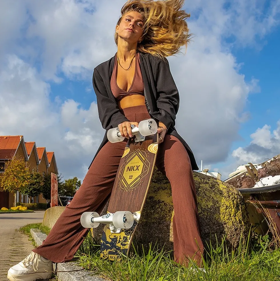 NKX Buzz Surfskate