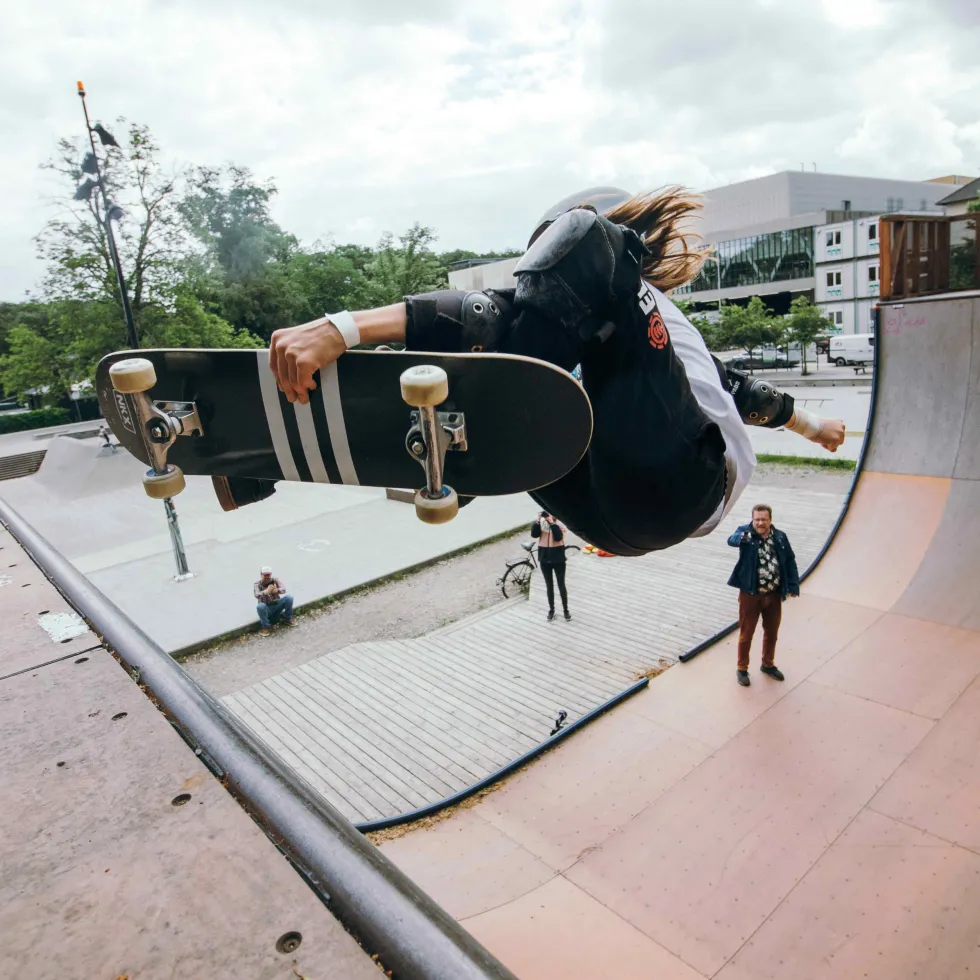 NKX Carbon Pro Skateboard