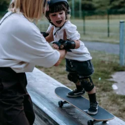 NKX Claws Skateboard