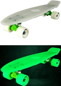 NKX Deluxe Skateboard 22"