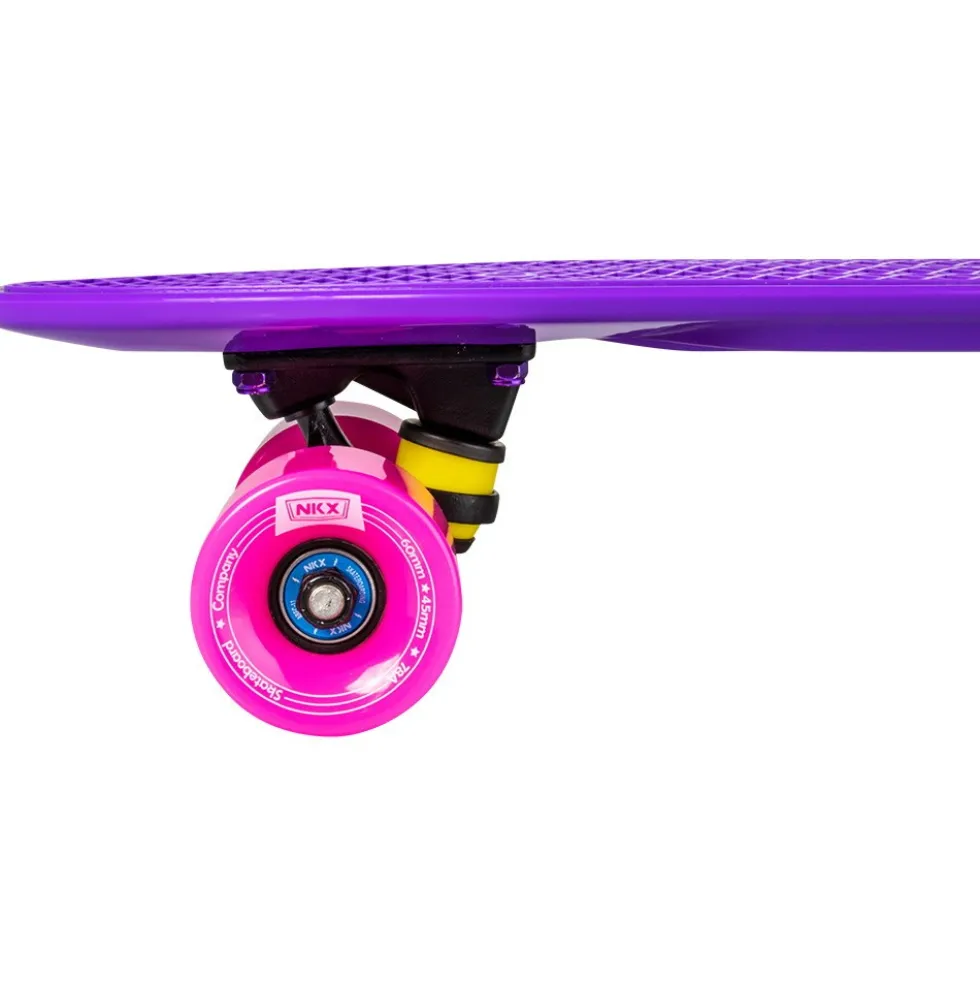 NKX Deluxe Skateboard 22"