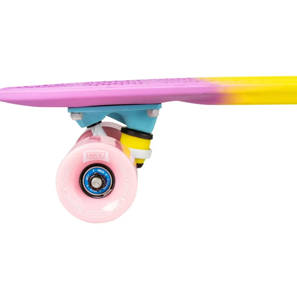 NKX Deluxe Skateboard 22"