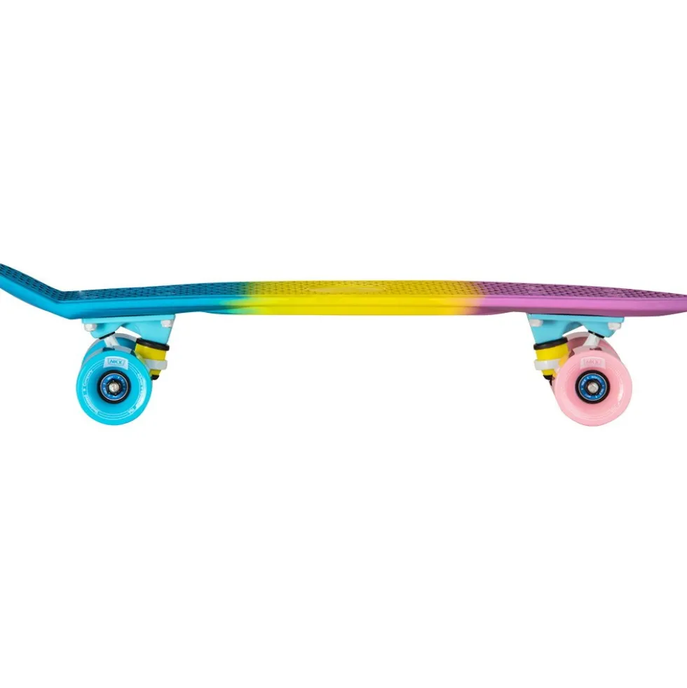 NKX Deluxe Skateboard 22"