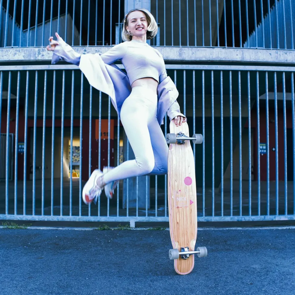 NKX Geometric Dancing Longboard