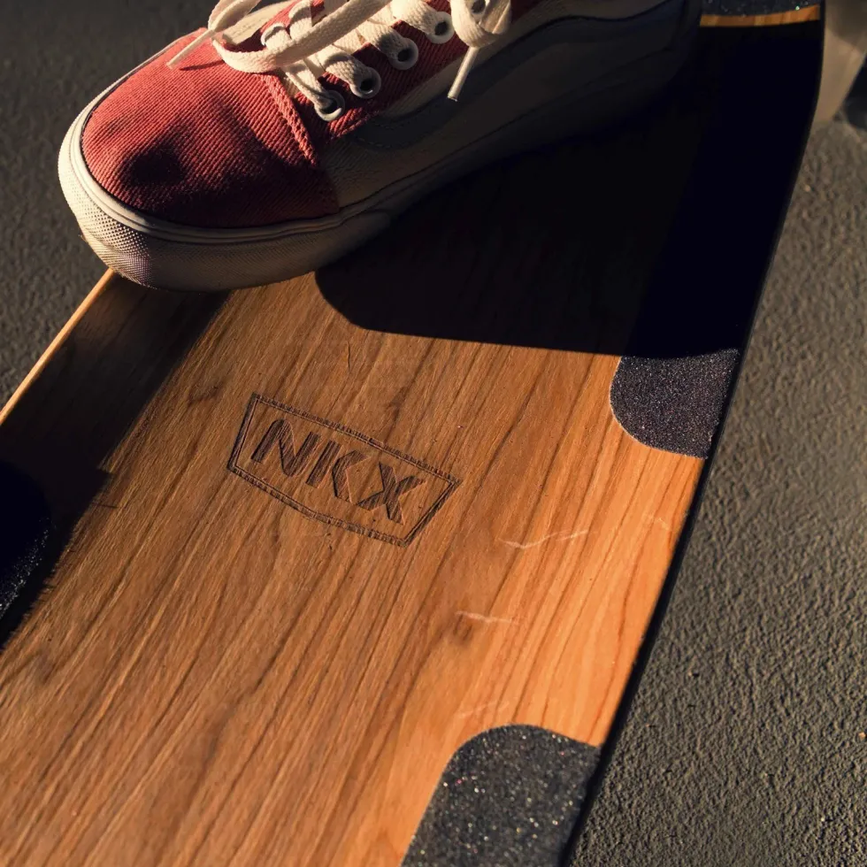 NKX Geometric Dancing Longboard