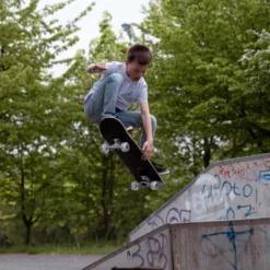 NKX Journey Skateboard