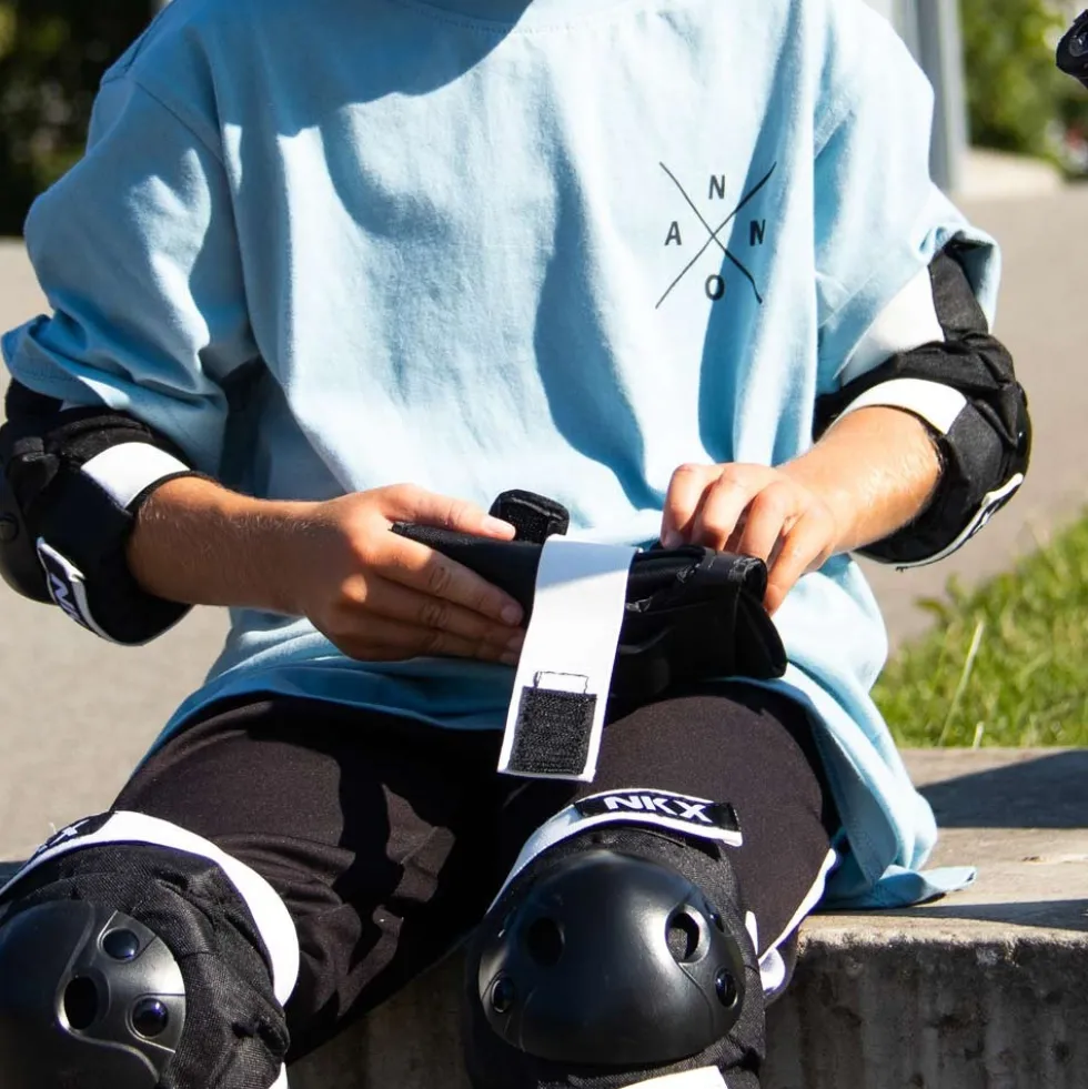 NKX Pro Kids Wrist Pads