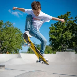 NKX Skateboard 8.25