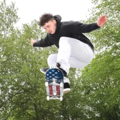 NKX Skateboard 8.25