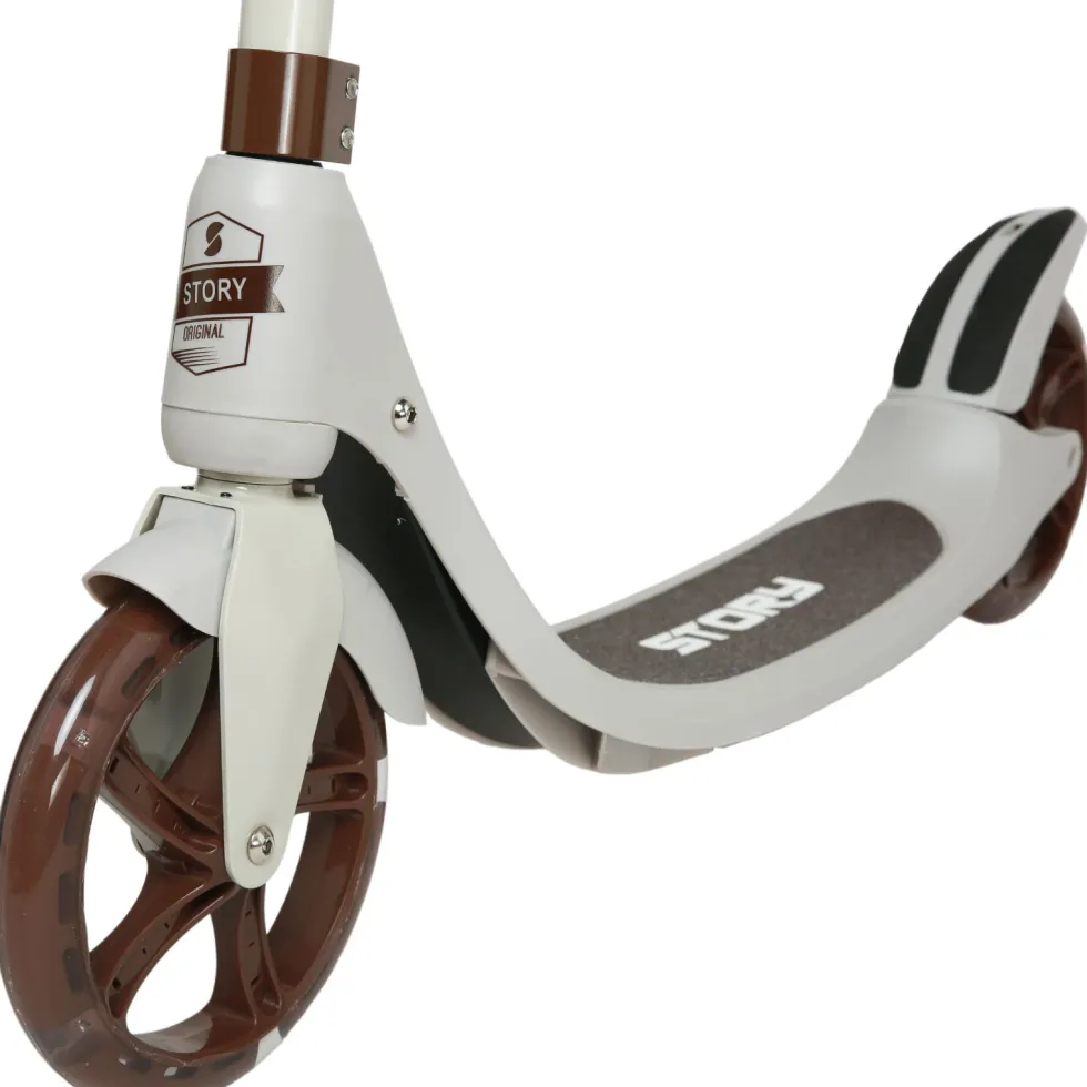 Story City Ride Adjustable Kick Scooter