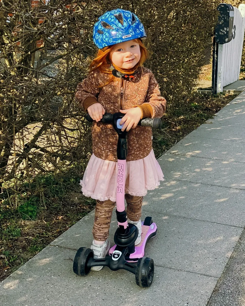 Story Flex 3-wheel LED Kids Scooter