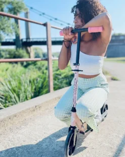 Story Lux commuter scooter - foldable Danish design