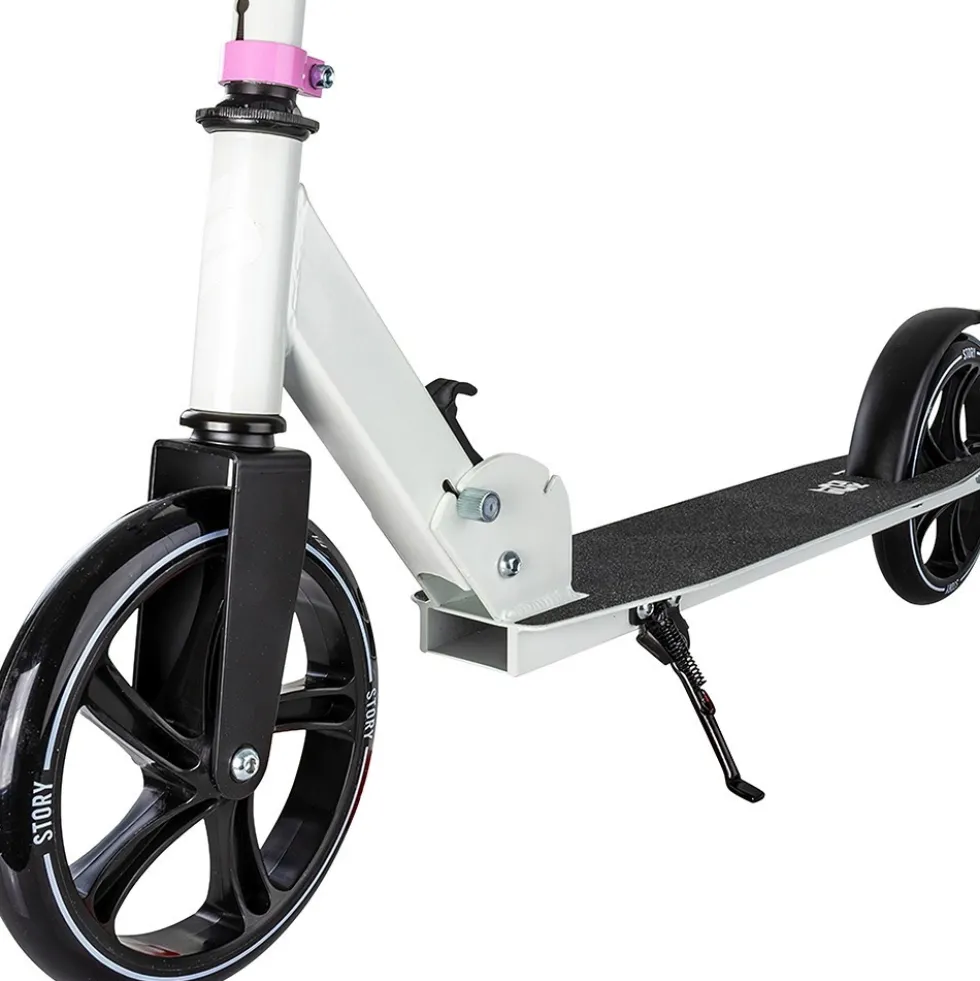 Story Lux commuter scooter - foldable Danish design