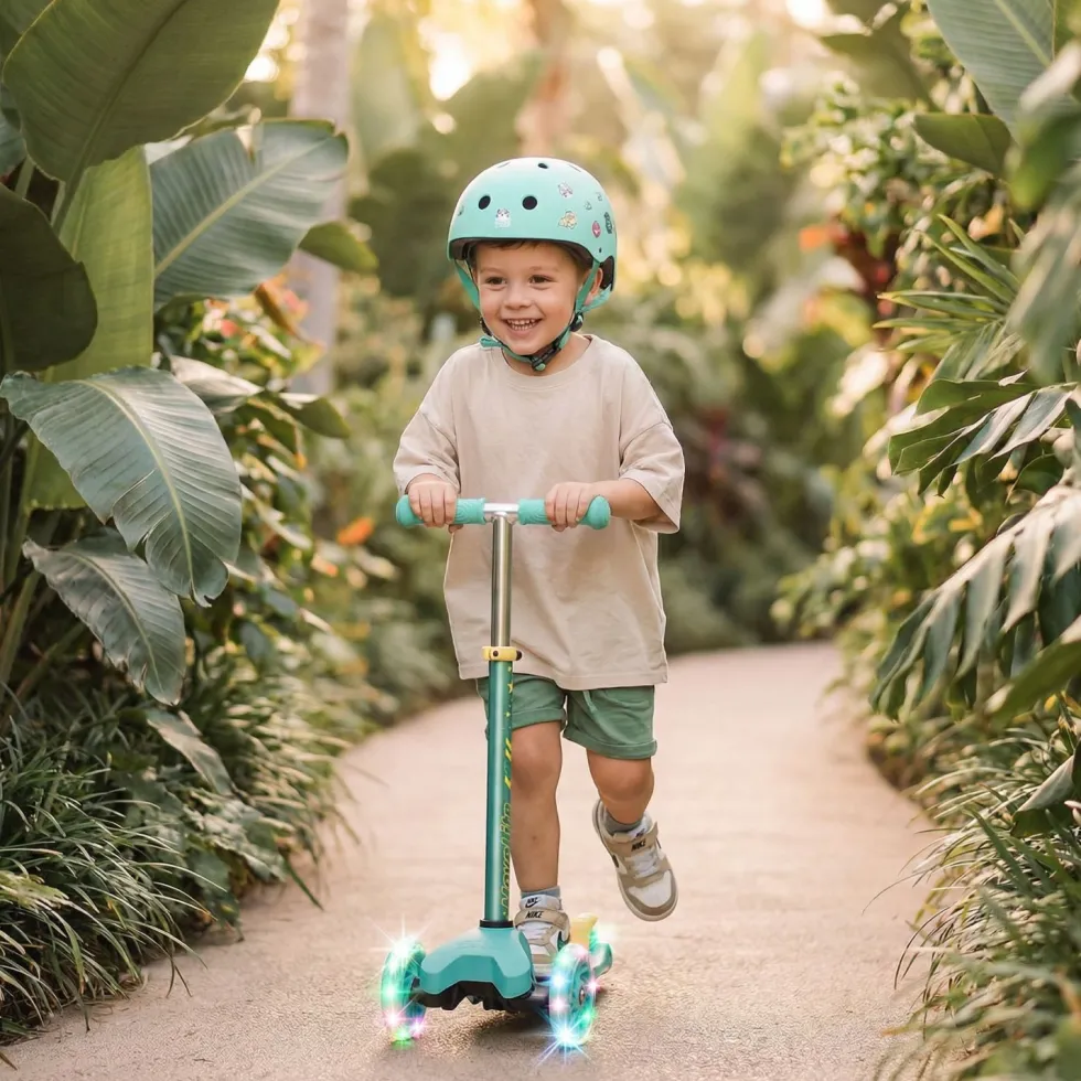 Story MoveLite kids scooter – 3-wheel scooter with LED