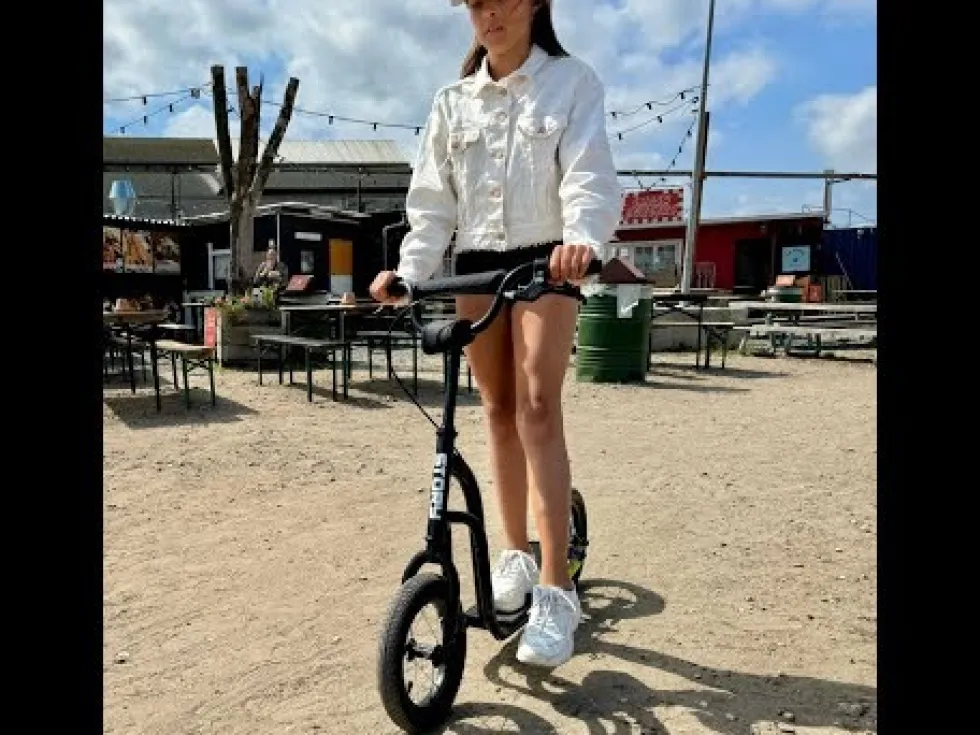 Story One Air Scooter