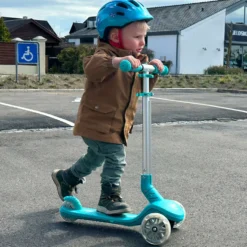 Story Party 3-wheel LED Kids Scooter