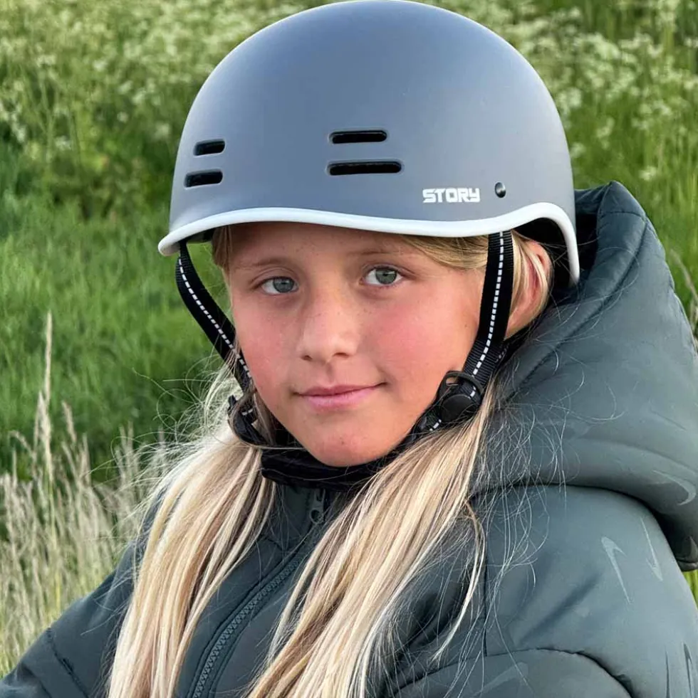 Story Retro Certified Helmet
