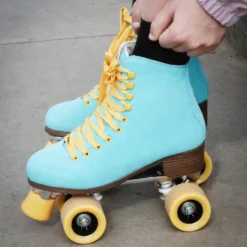Story Retro Western Roller Skates