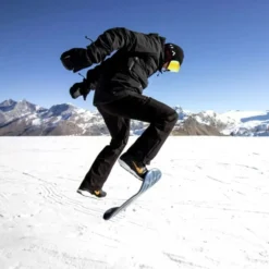 Story Snowskate