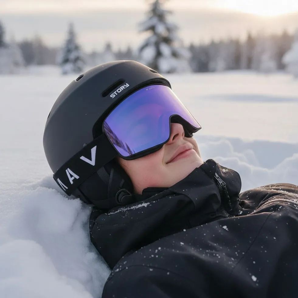 Story Summit Certified Snow Helmet