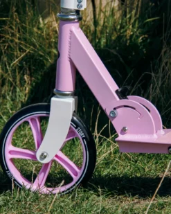 Story Swift Foldable Kick Scooter